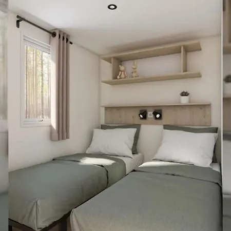 Mobil Confortable Avec Terrasse - Api-1-52-1260 * Le Pradet